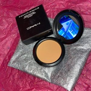 💗 New Mac NC43 Studio Fix Powder + Foundation 💗